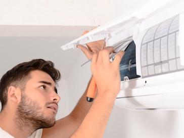 Should I Turn Off My Air Conditioner During A Hurricane? 1 Should I Turn Off My Air Conditioner During A Hurricane