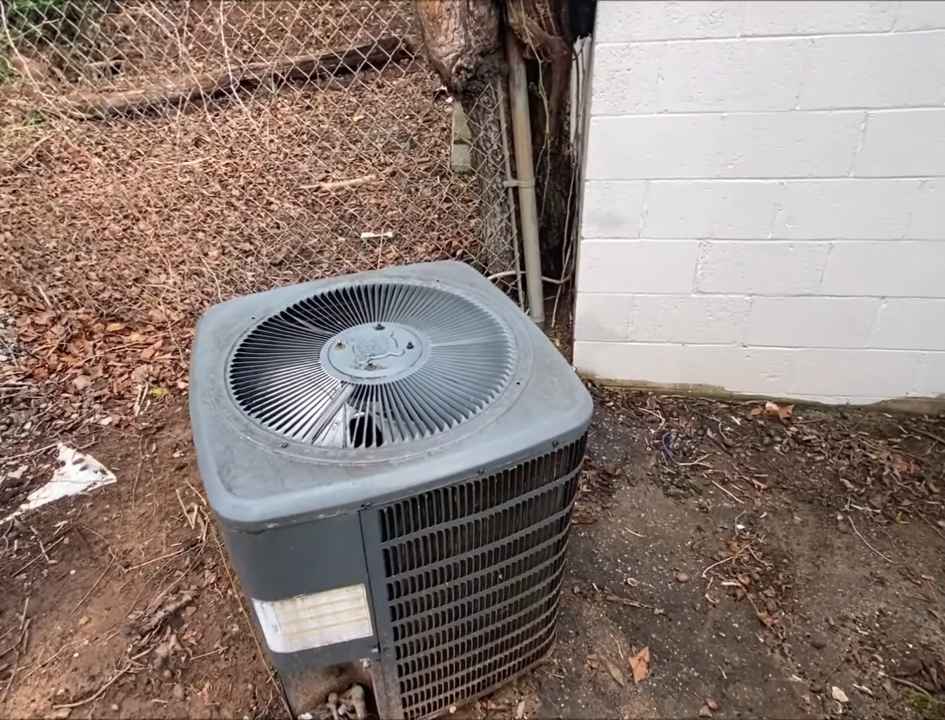 Can you run ac during thunderstorm