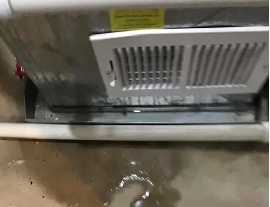 Air Conditioner Leak Water Why When   Air Conditioner Leak Water 