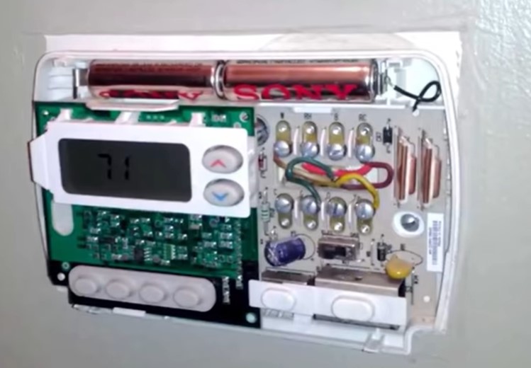 How to Reset Thermostat After Replacing Batteries