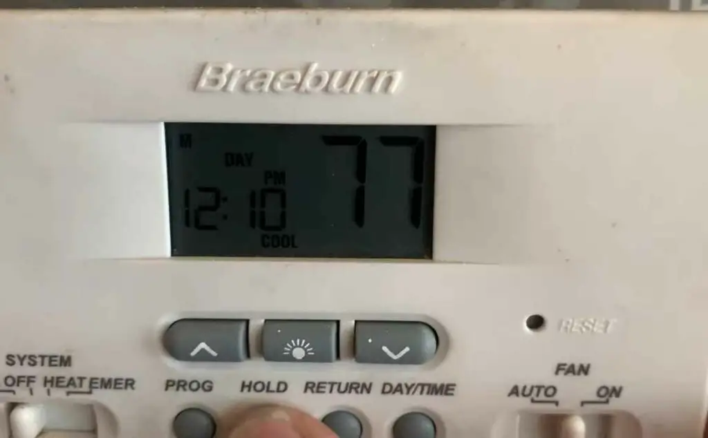 What Happens When You Reset a Braeburn Thermostat
