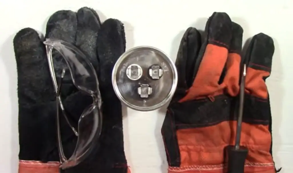 How To Discharge An AC Capacitor? Don't Get Zapped!