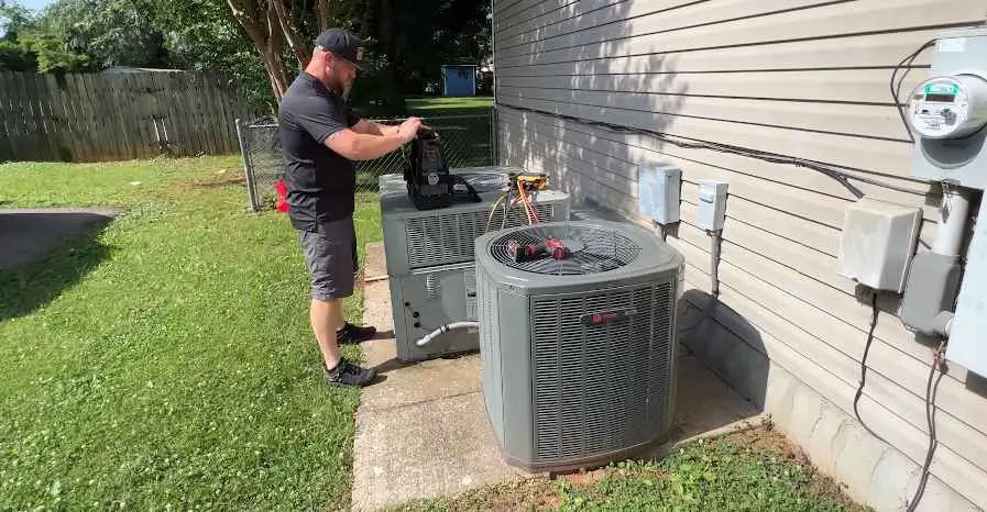 Air Conditioner Makes Buzzing Noise When Starting 