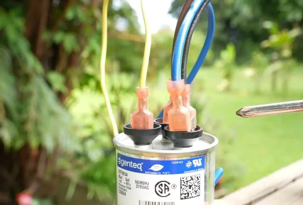 How to Discharge an AC Capacitor