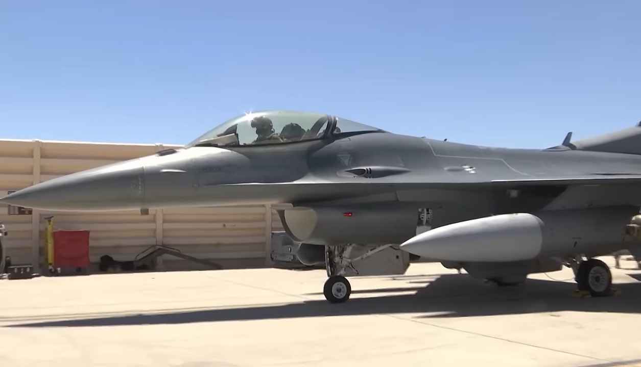 Do Fighter Jets Have Air Conditioning? Smart AC Solutions